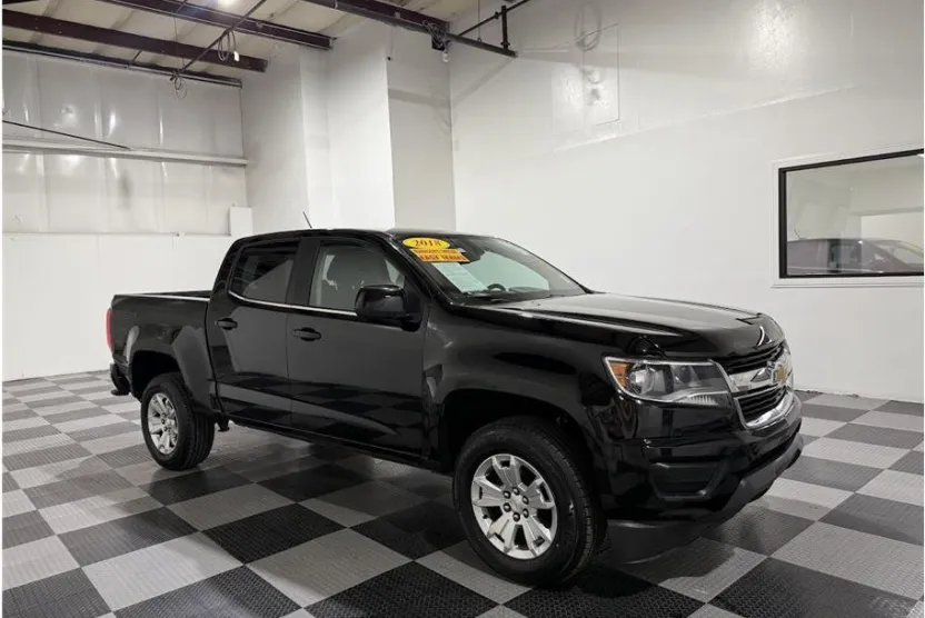 2018 Chevrolet Colorado LT photo 1