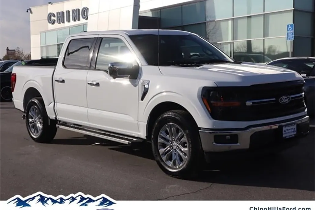 2025 Ford F-150 XLT photo 1
