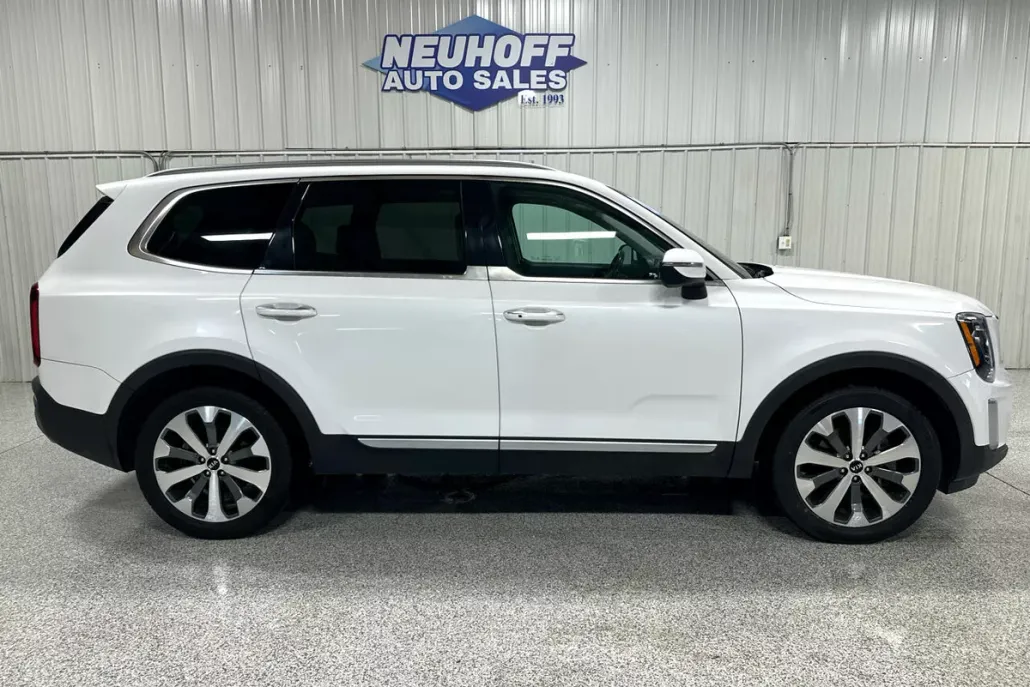 2020 Kia Telluride S photo 1