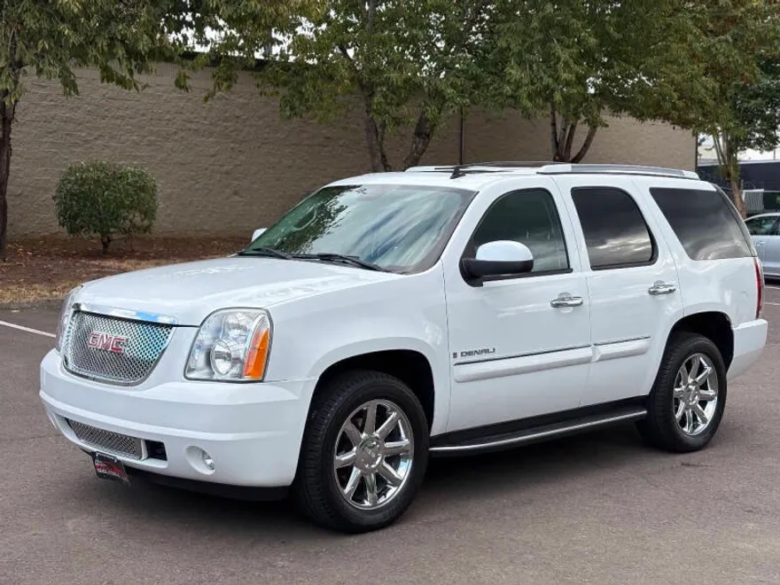2008 Gmc Yukon Denali photo 1