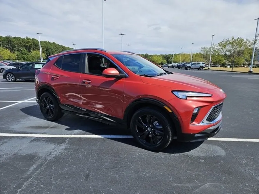 2024 Buick Encore GX Sport Touring photo 1