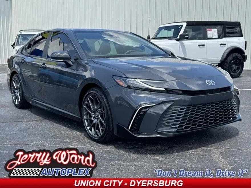 2025 Toyota Camry XSE photo 1