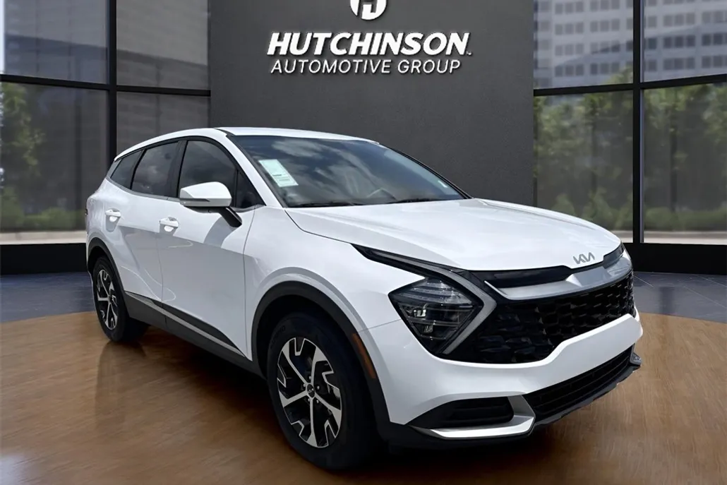 2025 Kia Sportage EX photo 1