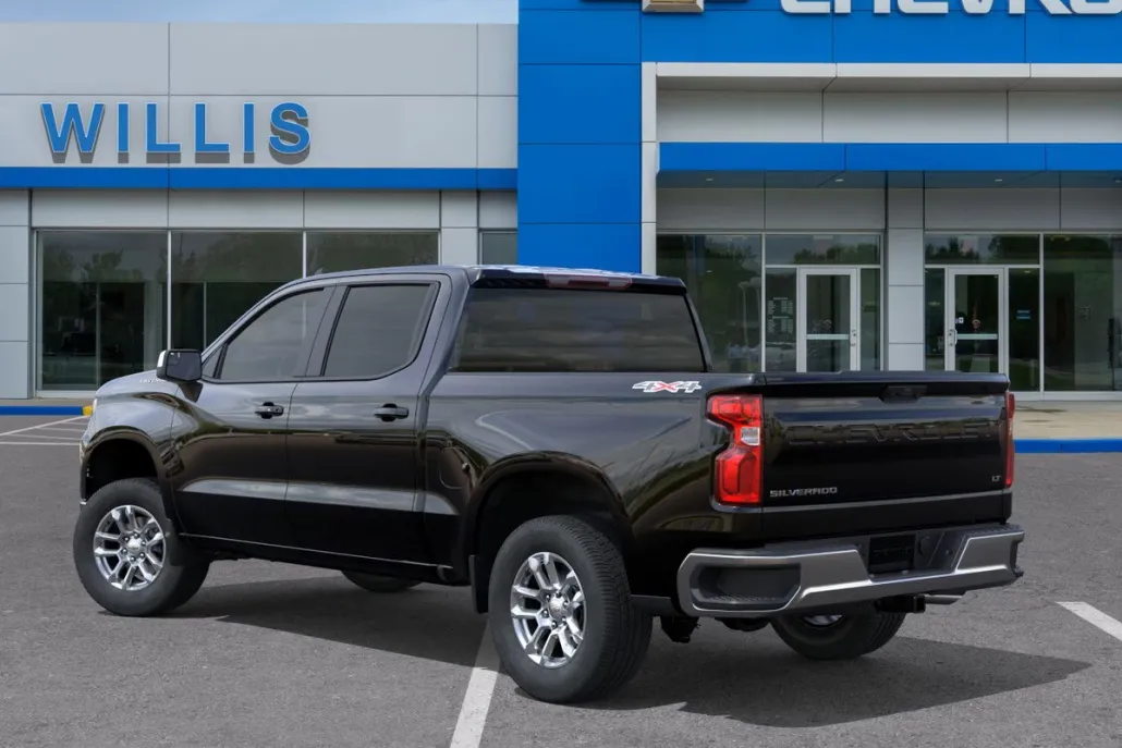 2026 Chevrolet Silverado 1500 LT photo 1