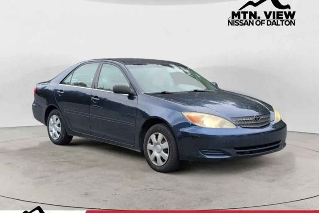 2003 Toyota Camry LE photo 1