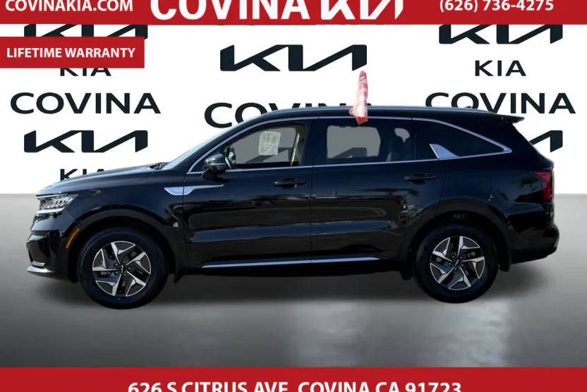 2023 Kia Sorento Hybrid EX photo 1