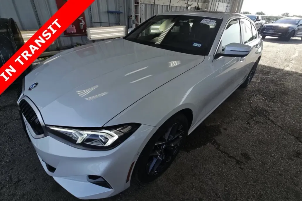 2025 Bmw 330i photo 1