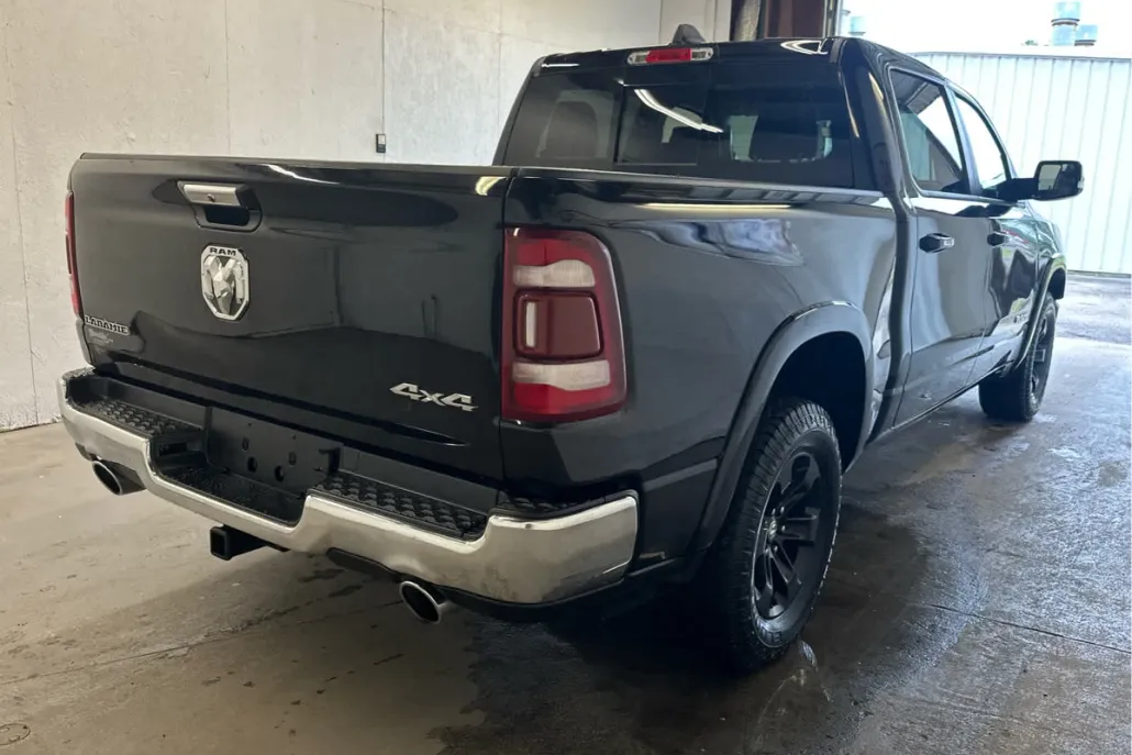 2022 Ram 1500 Laramie photo 1