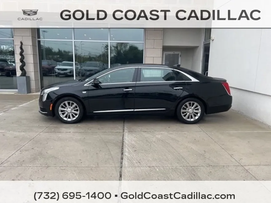 2019 Cadillac XTS photo 1