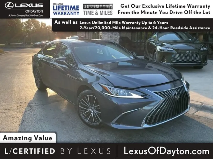 2024 Lexus ES 250 Luxury photo 1
