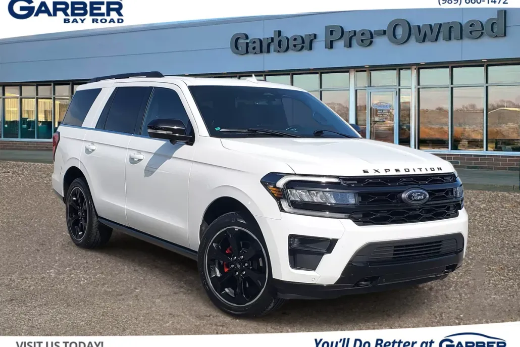 2023 Ford Expedition Limited photo 1