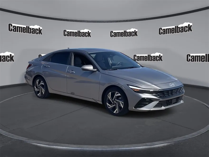 2025 Hyundai Elantra Hybrid photo 1
