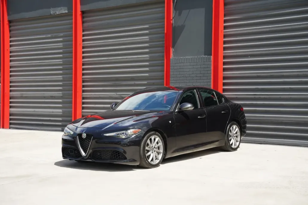 2022 Alfa Romeo Giulia Ti photo 1