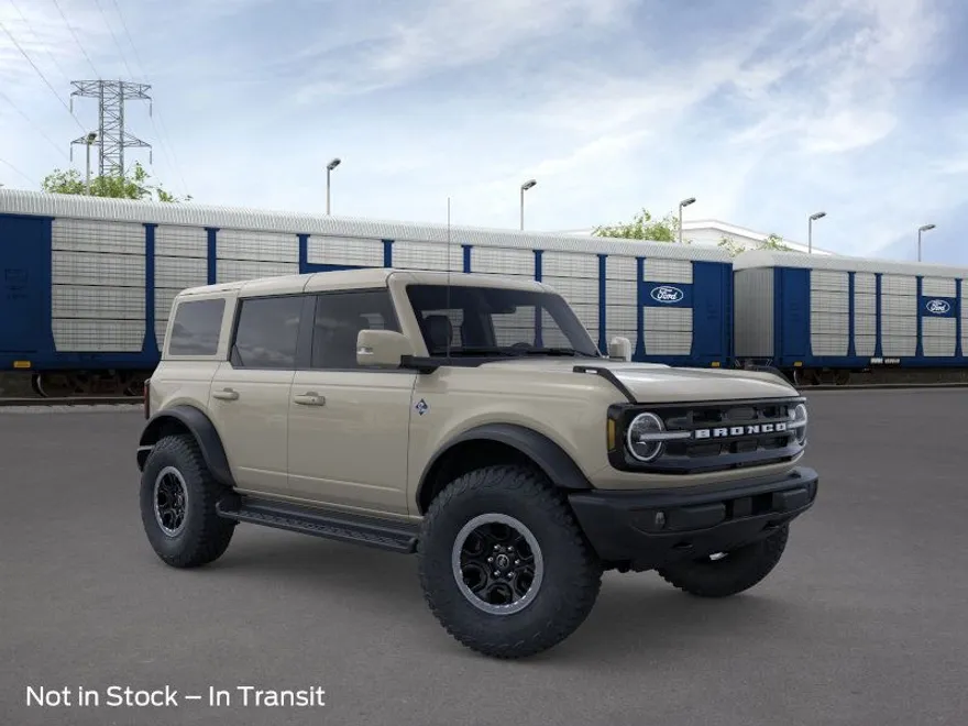 2025 Ford Bronco Outer Banks photo 1