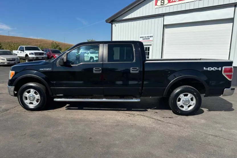 2011 Ford F-150 XLT photo 1