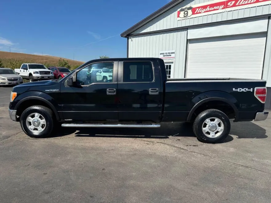 2011 Ford F-150 XLT photo 1