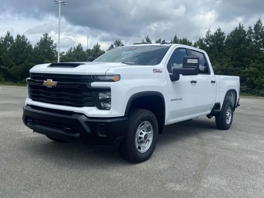 2025 Chevrolet Silverado 2500HD photo 1