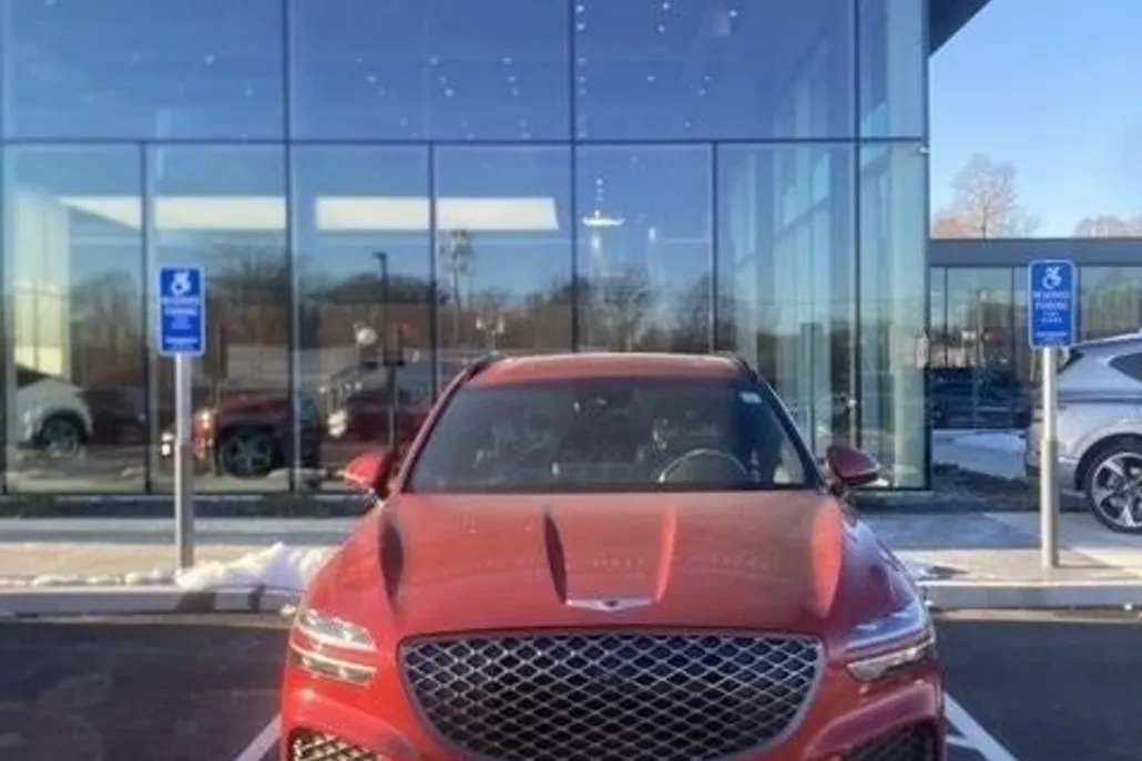 2025 Genesis GV70 3.5T Sport Advanced photo 1