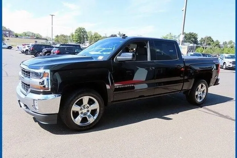 2016 Chevrolet Silverado 1500 LT photo 1