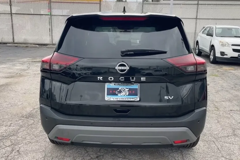 2023 Nissan Rogue SV photo 1