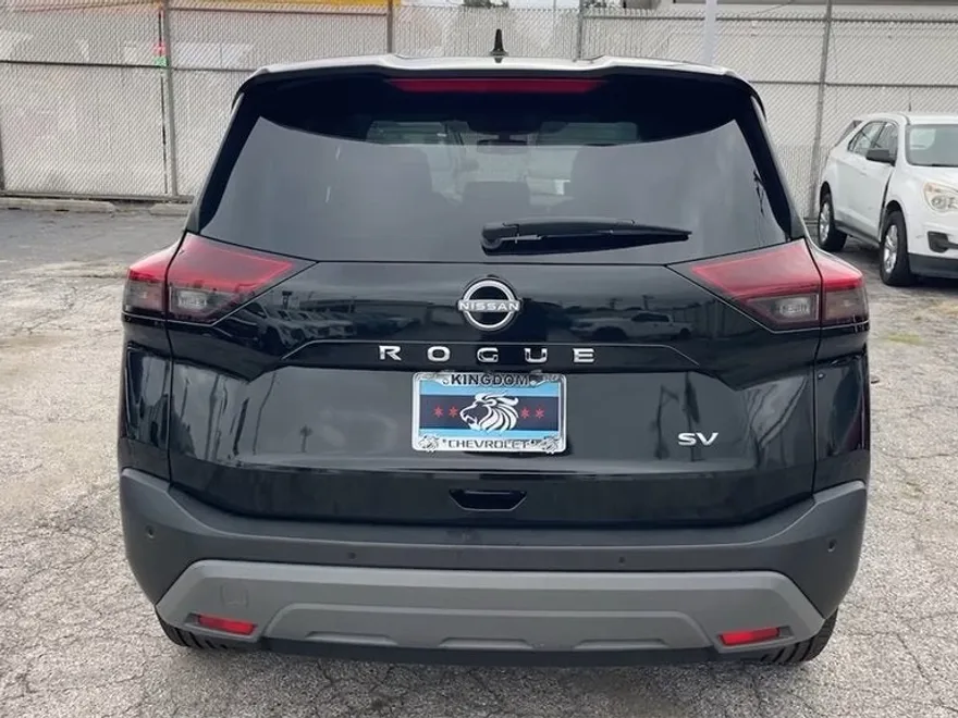2023 Nissan Rogue SV photo 1