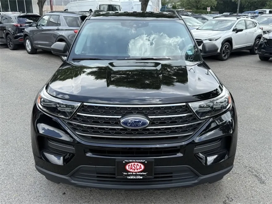2022 Ford Explorer XLT photo 1