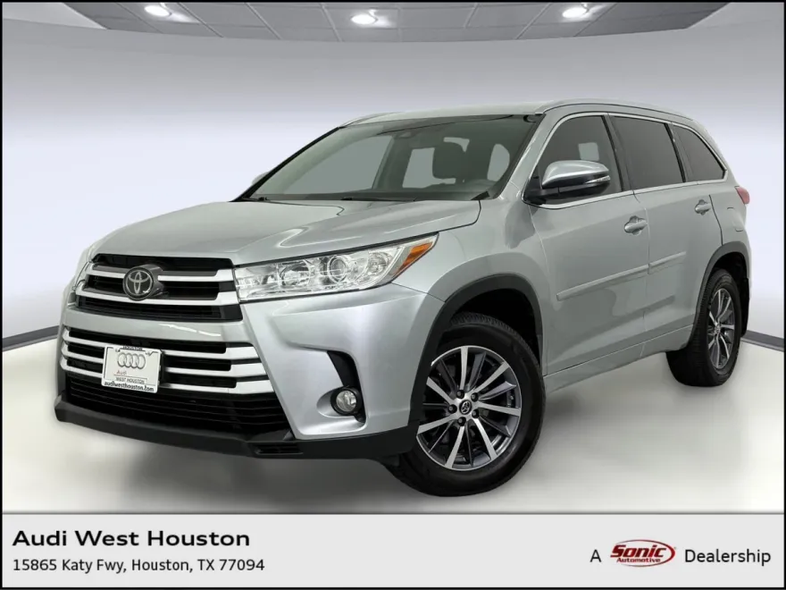 2018 Toyota Highlander XLE photo 1