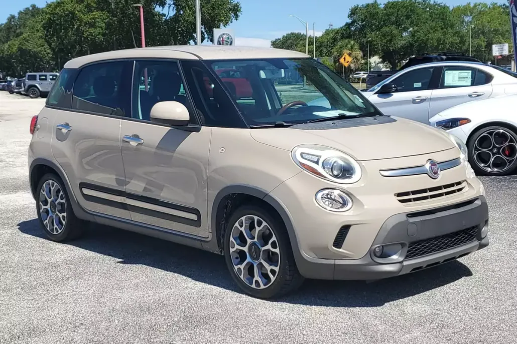 2014 Fiat 500L Trekking photo 1
