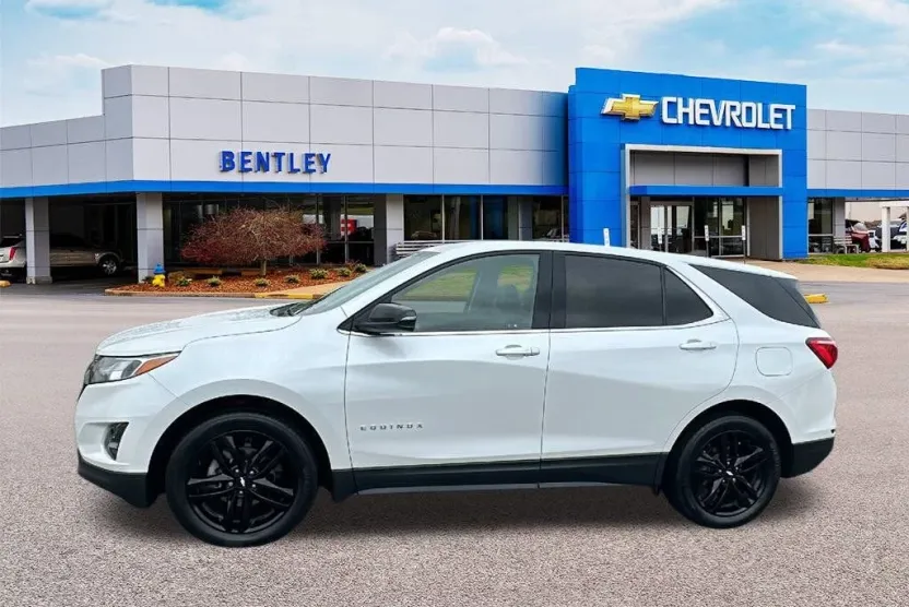 2020 Chevrolet Equinox LT photo 1