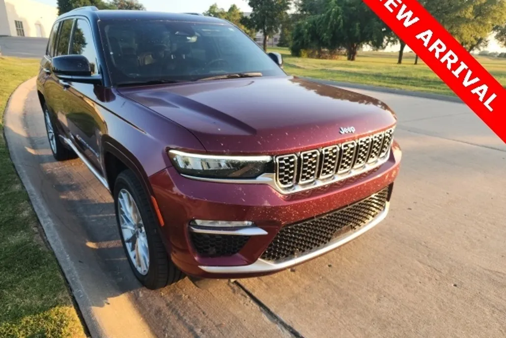 2022 Jeep Grand Cherokee Summit 4xe photo 1