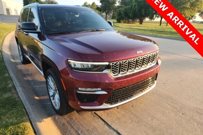 2022 Jeep Grand Cherokee Summit 4xe photo 1