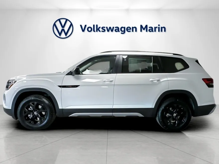 2025 Volkswagen Atlas Peak Edition SE photo 1