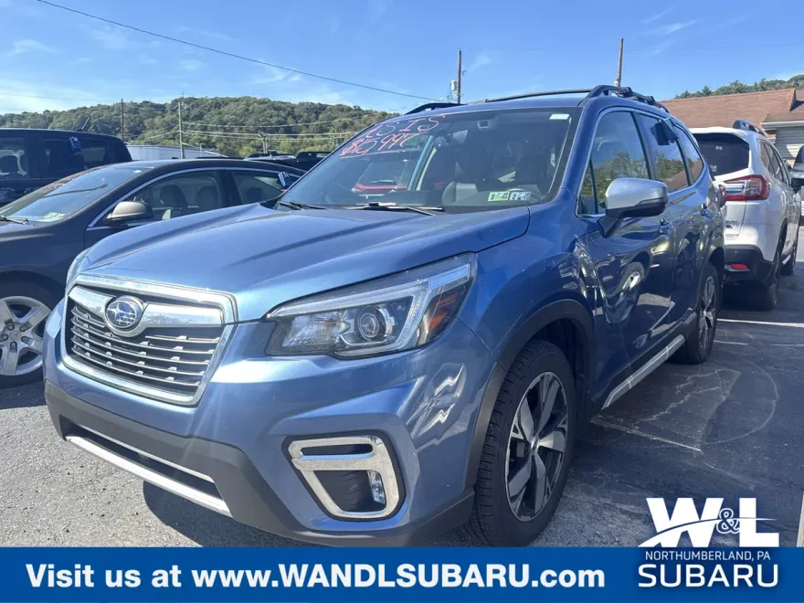 2020 Subaru Forester Touring photo 1