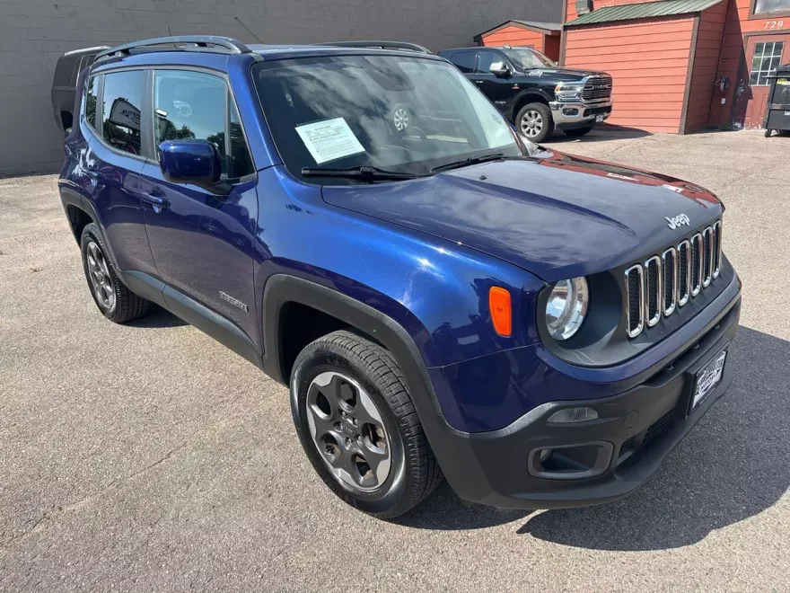 2016 Jeep Renegade Latitude photo 1