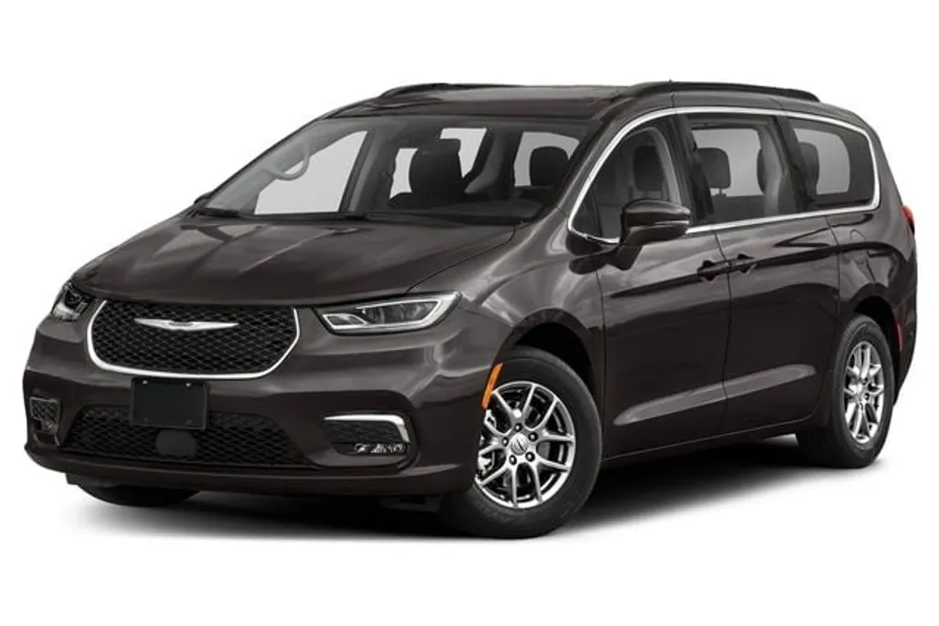 2022 Chrysler Pacifica Touring L photo 1