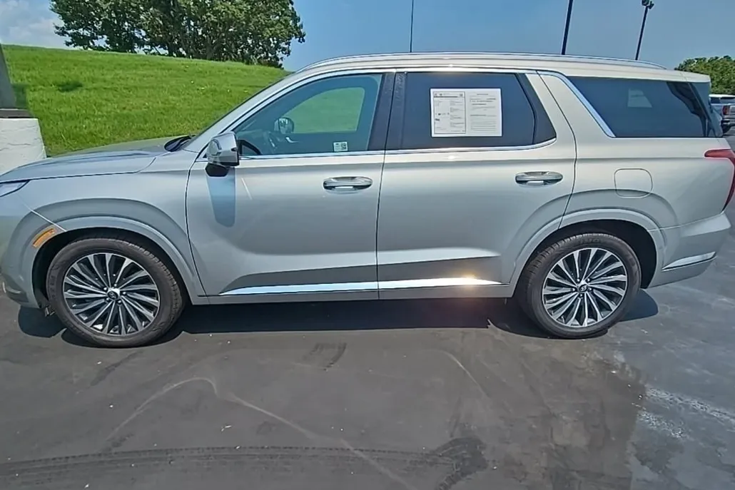 2024 Hyundai Palisade Calligraphy photo 1