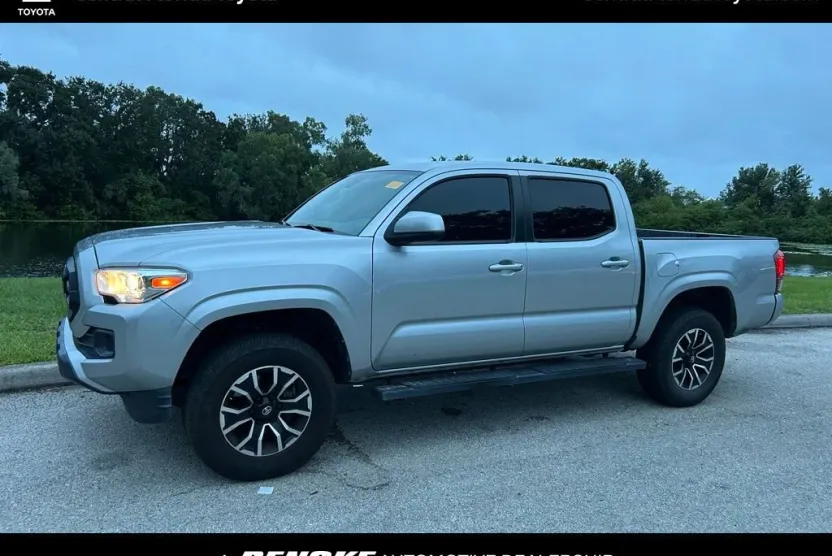 2022 Toyota Tacoma SR photo 1