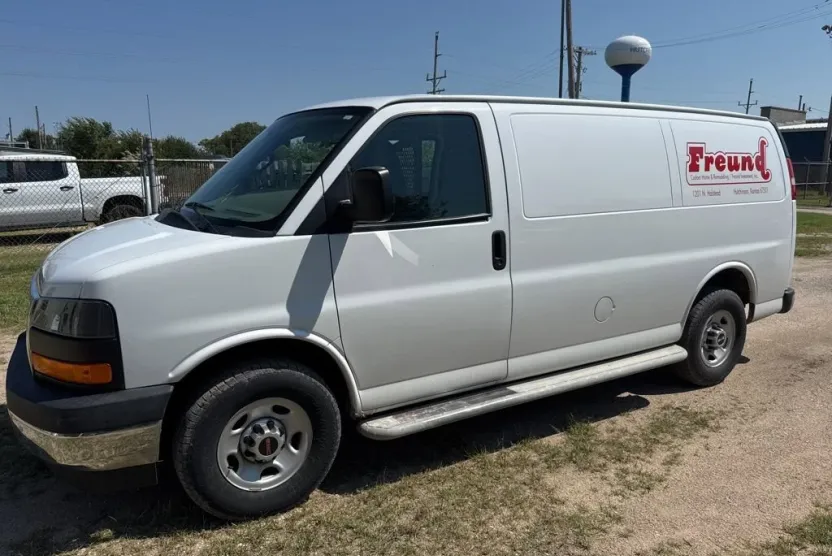 2017 Gmc Savana Cargo 2500 photo 1
