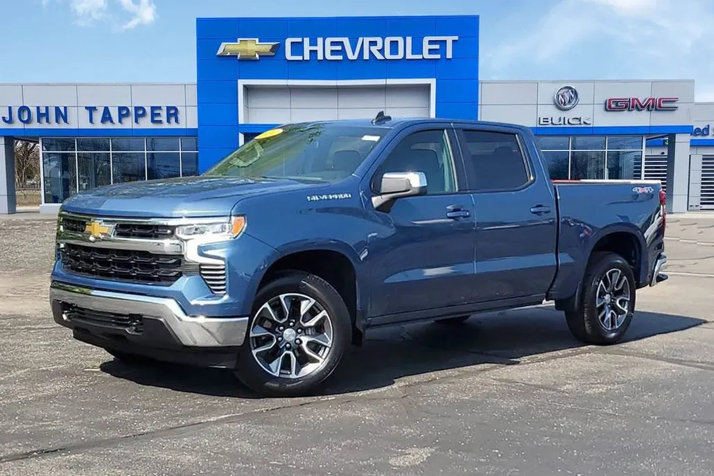 2024 Chevrolet Silverado 1500 LT photo 1