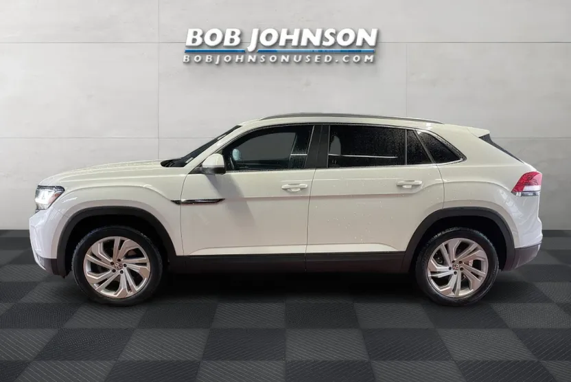2020 Volkswagen Atlas Cross Sport V6 SEL photo 1