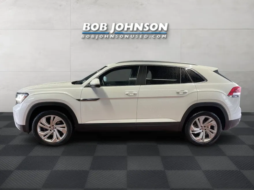 2020 Volkswagen Atlas Cross Sport V6 SEL photo 1