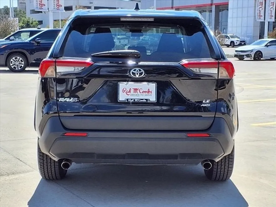 2024 Toyota RAV4 LE photo 1