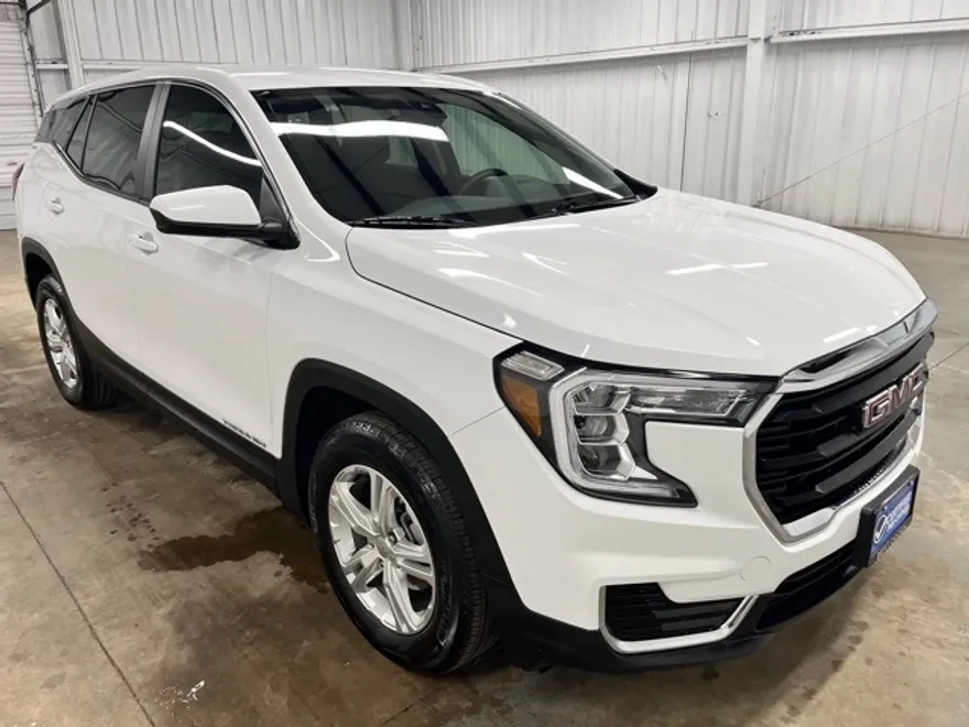 2024 Gmc Terrain SLE photo 1