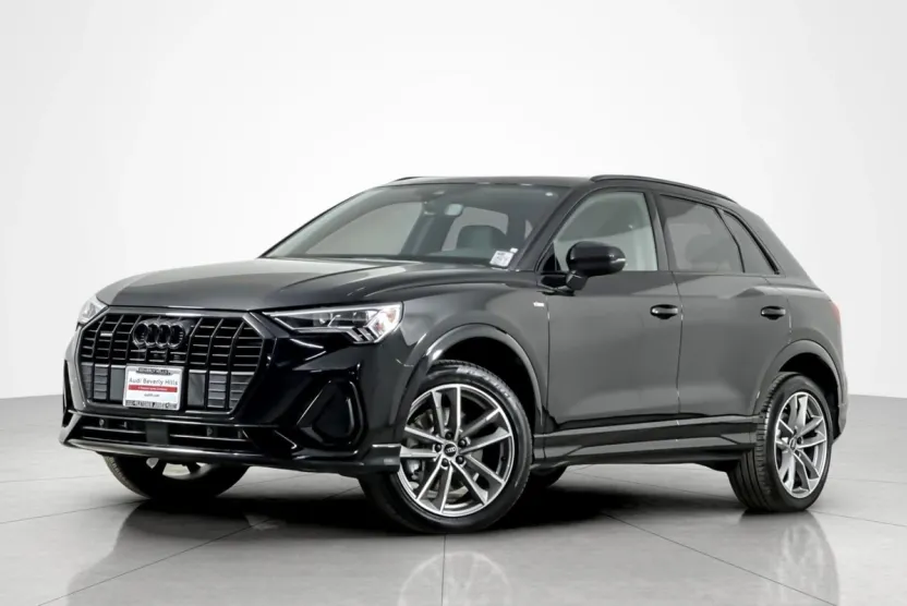 2025 Audi Q3 S line Premium 45 TFSI photo 1