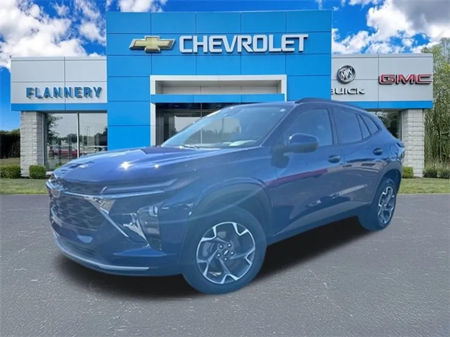 2024 Chevrolet Trax LT photo 1