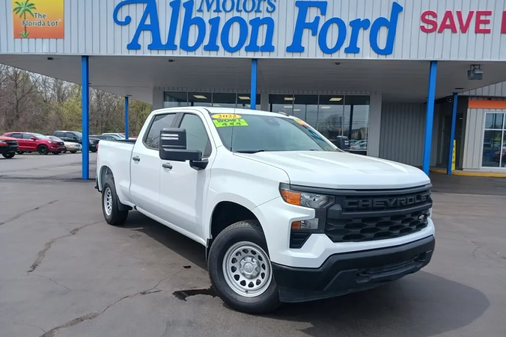 2022 Chevrolet Silverado 1500 photo 1