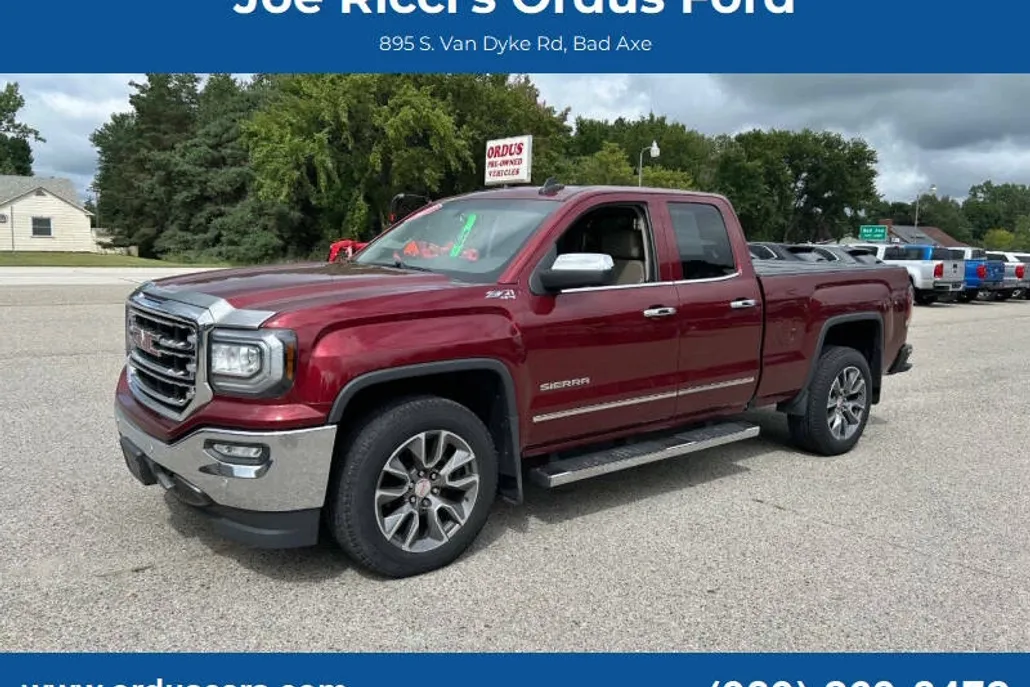 2017 Gmc Sierra 1500 SLT photo 1