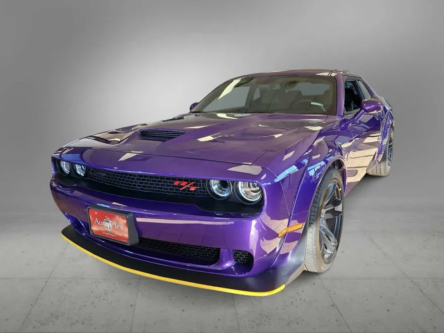 2023 Dodge Challenger R/T Scat Pack photo 1
