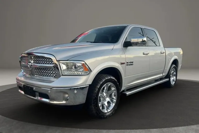 2017 Ram 1500 Laramie photo 1