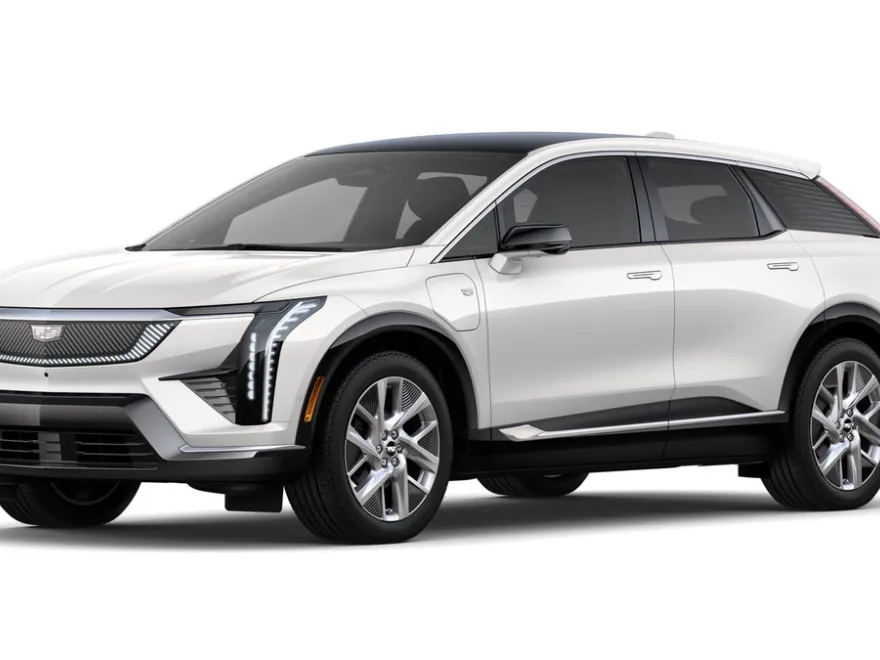2025 Cadillac Optiq Luxury photo 1